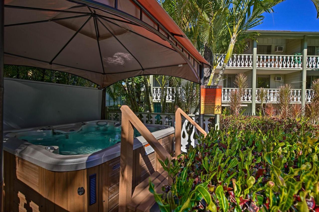 Great Location Downtown Kailua Kona, Beach And Pool Exterior photo
