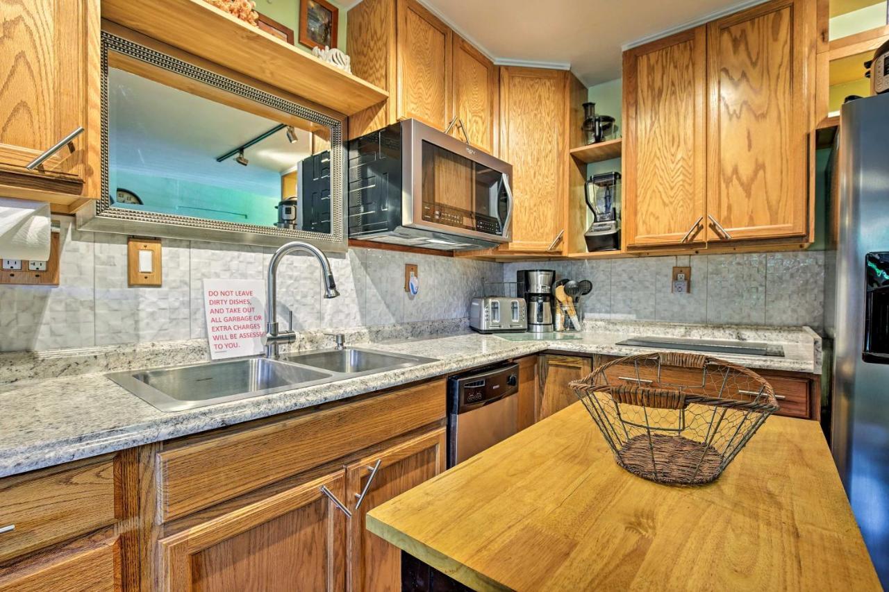 Great Location Downtown Kailua Kona, Beach And Pool Exterior photo